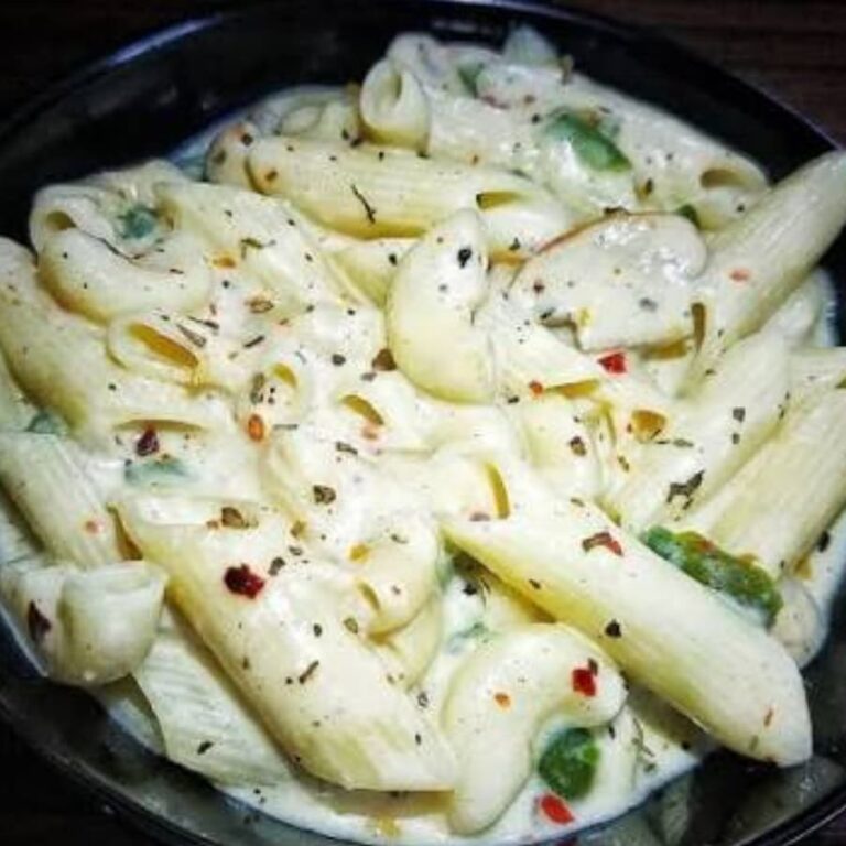 Chicken Pasta In White Sauce