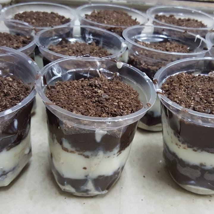 Double Chocolate Pudding Triffle With Oreo Surprise