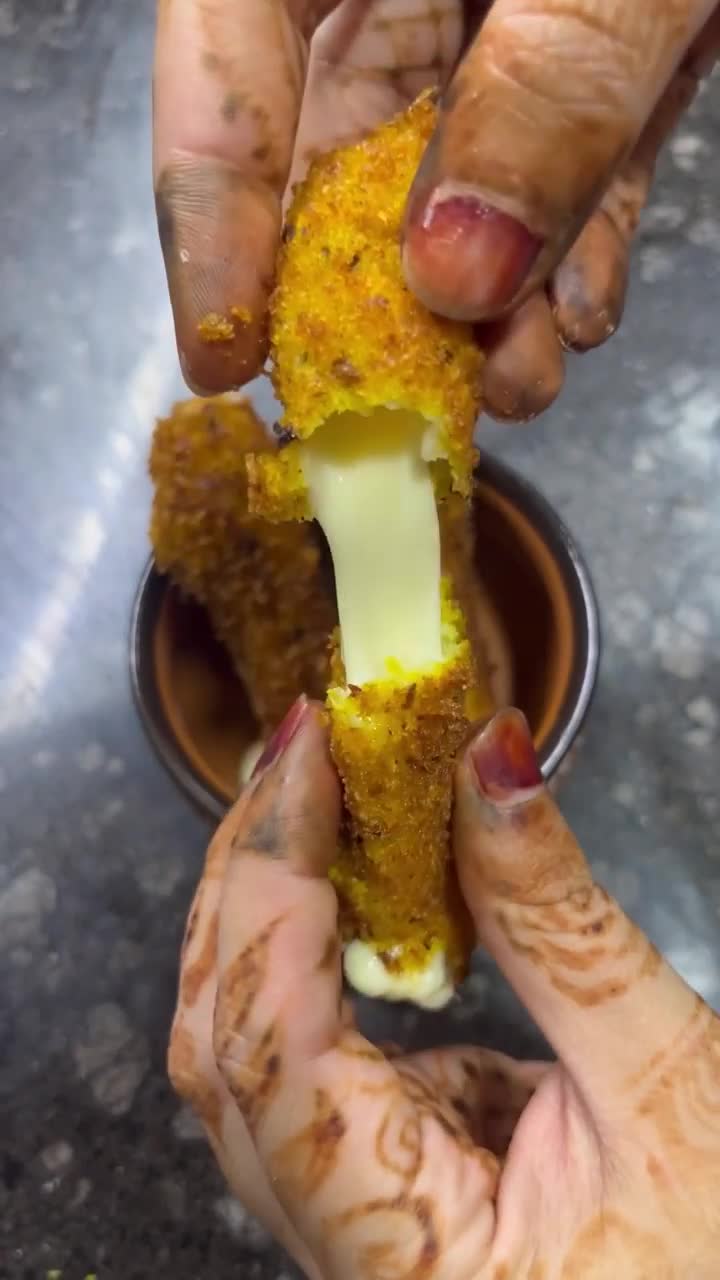 Cheesy Sticks