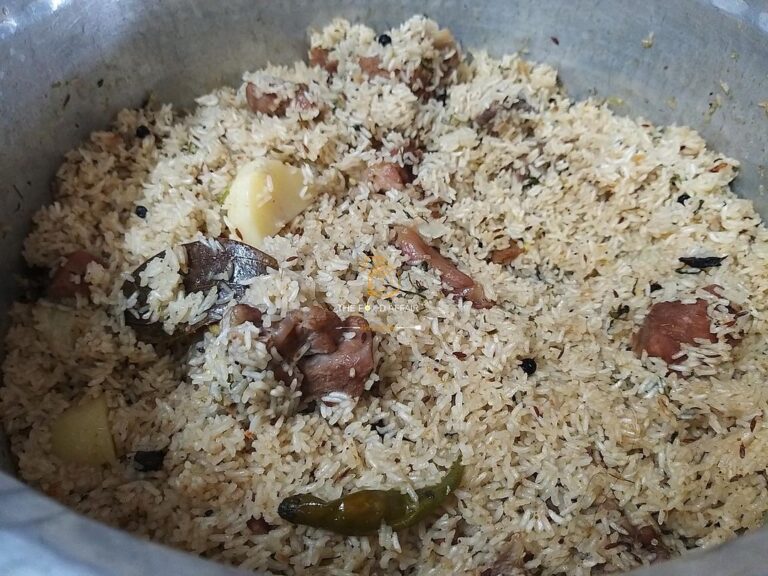 Mutton / Chicken Doodh Pulao