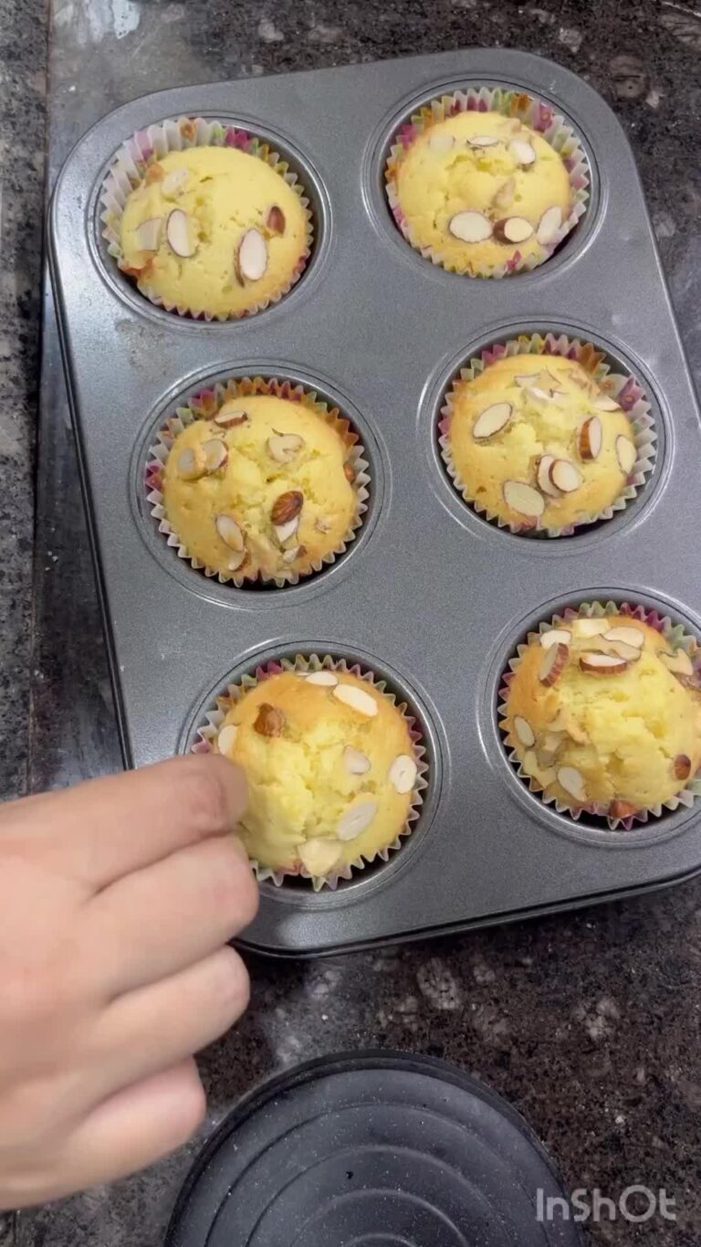 Dry Fruit Cake / Cupcakes