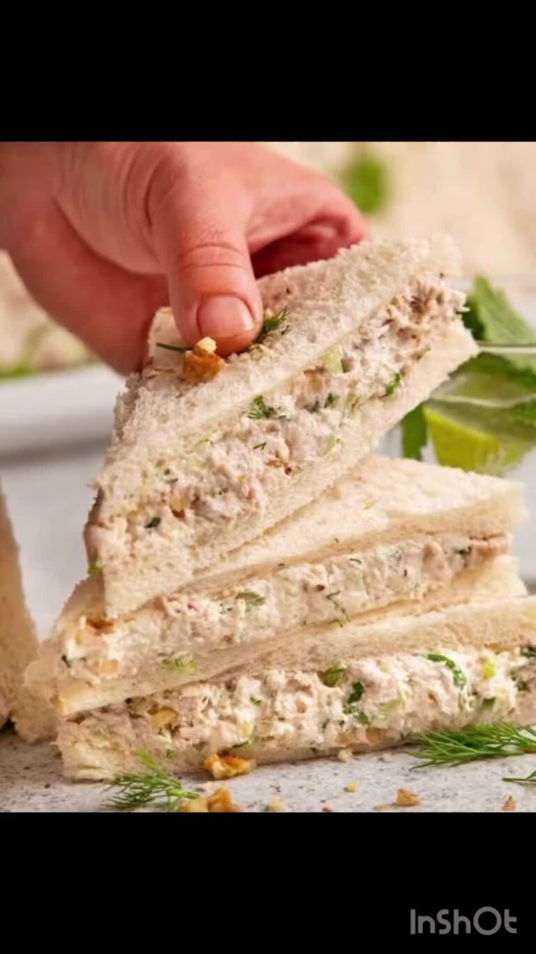 Chicken White Sauce Sandwich