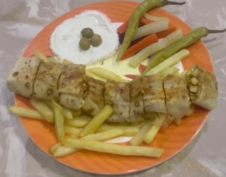 Dubai Style Shawarma Platter